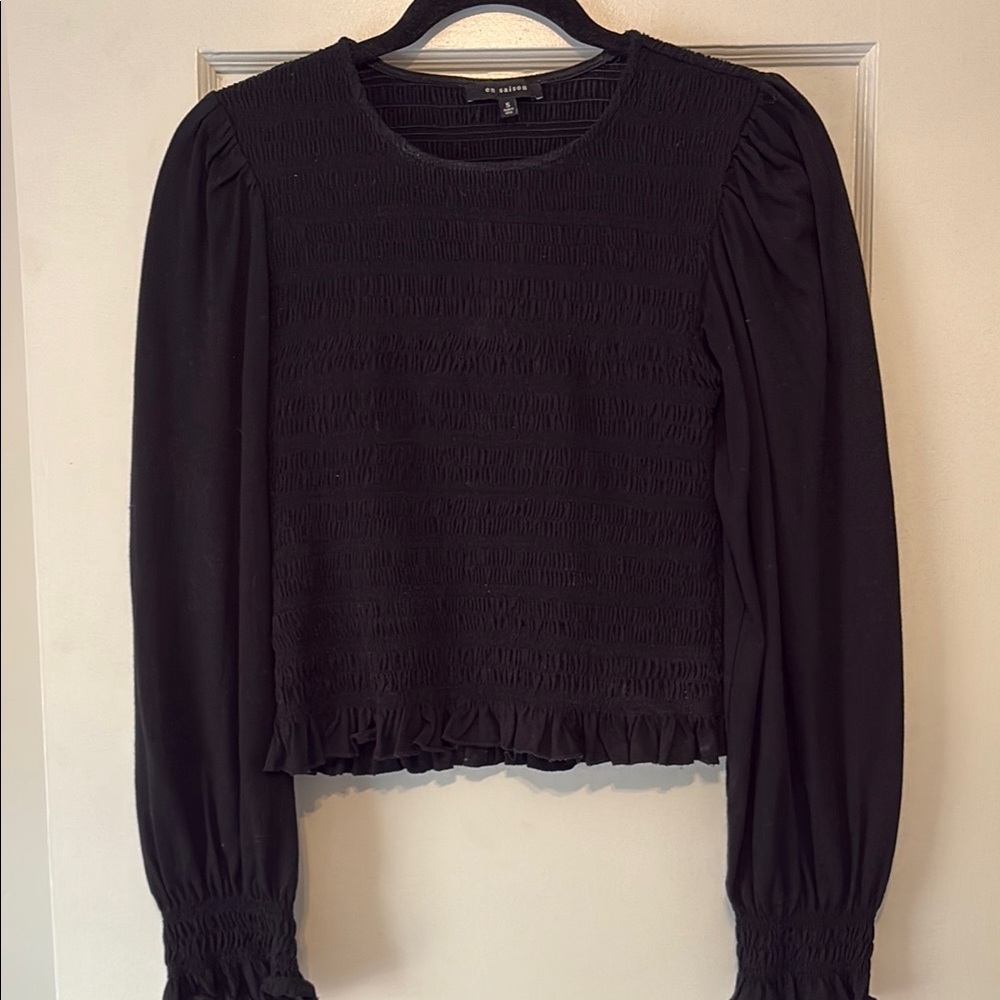 En Saison Black Smocked Puff Sleeve Blouse